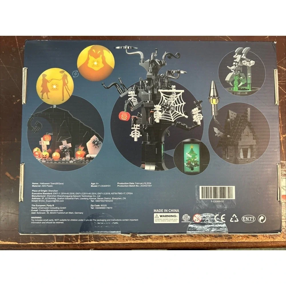 MillionSpring Halloween Town Building Block Set 957pc Light Up Spooky Gothic Toy